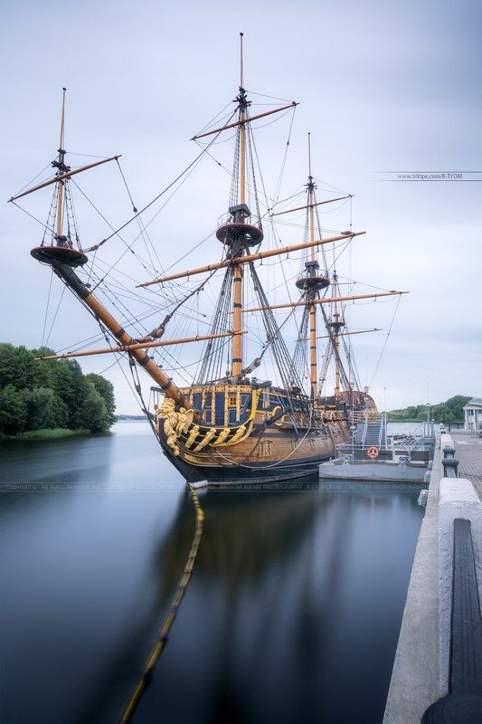 книга владыка моря, гото предестинация, воронеж, россия, адмиралтейская, набережная, артем мирный, площадь, вода,  artyom mirniy, voronezh Гото Предестинацияphoto preview