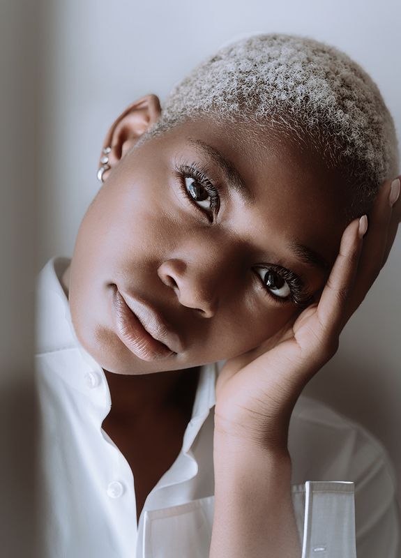 beauty, model, beautiful model, gargeous, italian model, black model, eyes, black eyes, fashion, portrait, women portrait In her eyesphoto preview