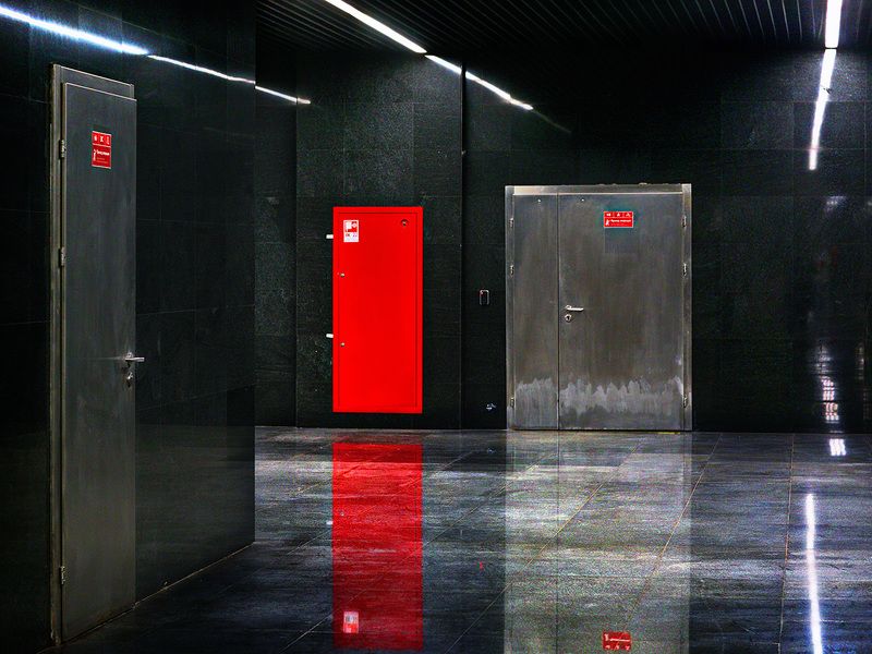 метро, цвет красный Метро, переход фото превью