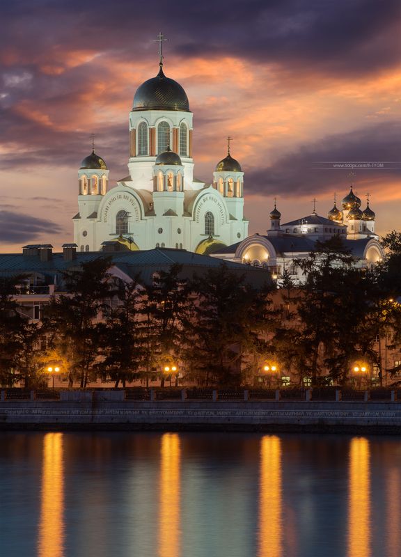книга владыка моря, екатеринбург, россия, артем мирный, artyom mirniy, ekaterinburg city, russia, Храм на Крови фото превью