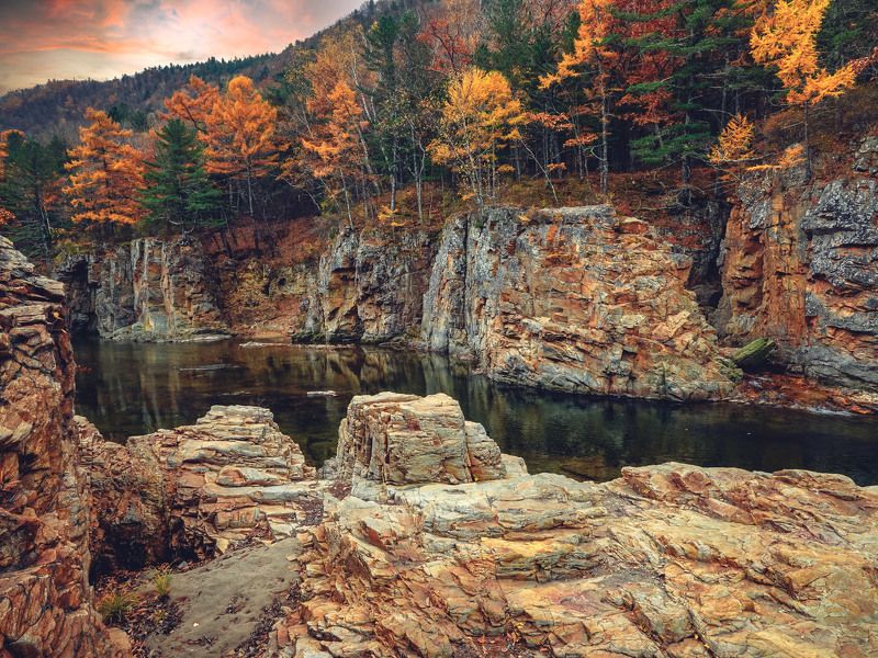 река, скалы, тайга, осень, приморский край Осень на р.Милоградовке. фото превью