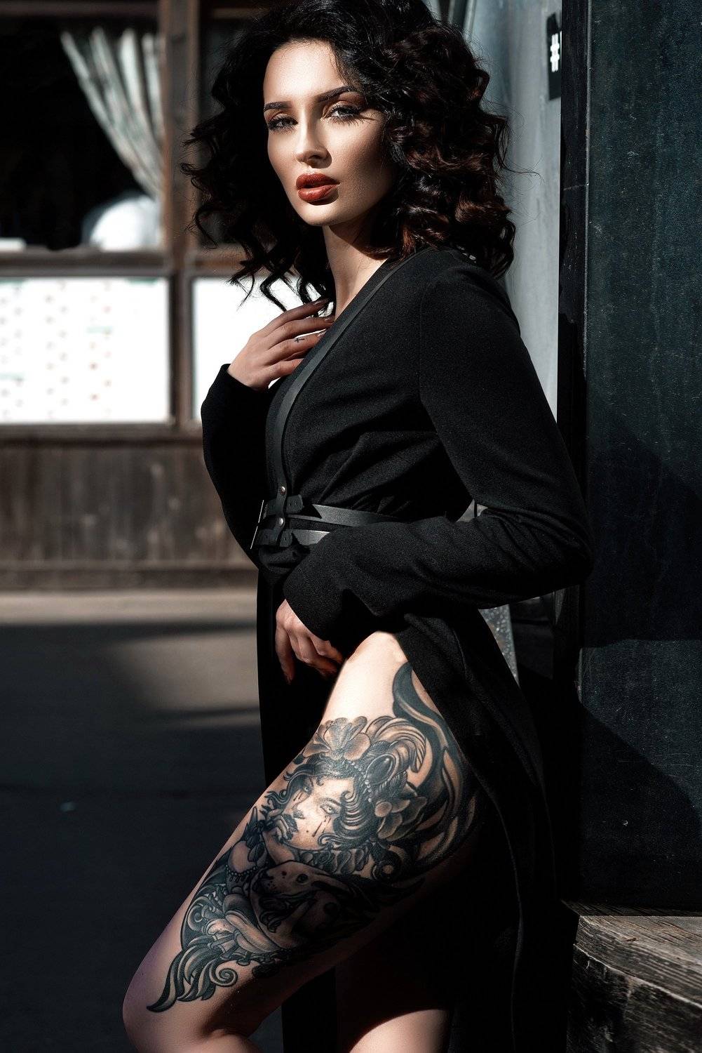 Тату. Автор: Сергей Прозвицкий силуэт, грация, свет, тень, вечер, чувственность, соблазн, Сергей Прозвицкий