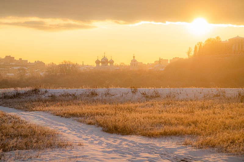 золото, закат, вечер, декабрь, зима, canon, прохладно, вятка, киров, город, пляж, солнце, ярко, монастырь, берег, снег, трава, 2020, дорожка, песок, Золотой закатphoto preview
