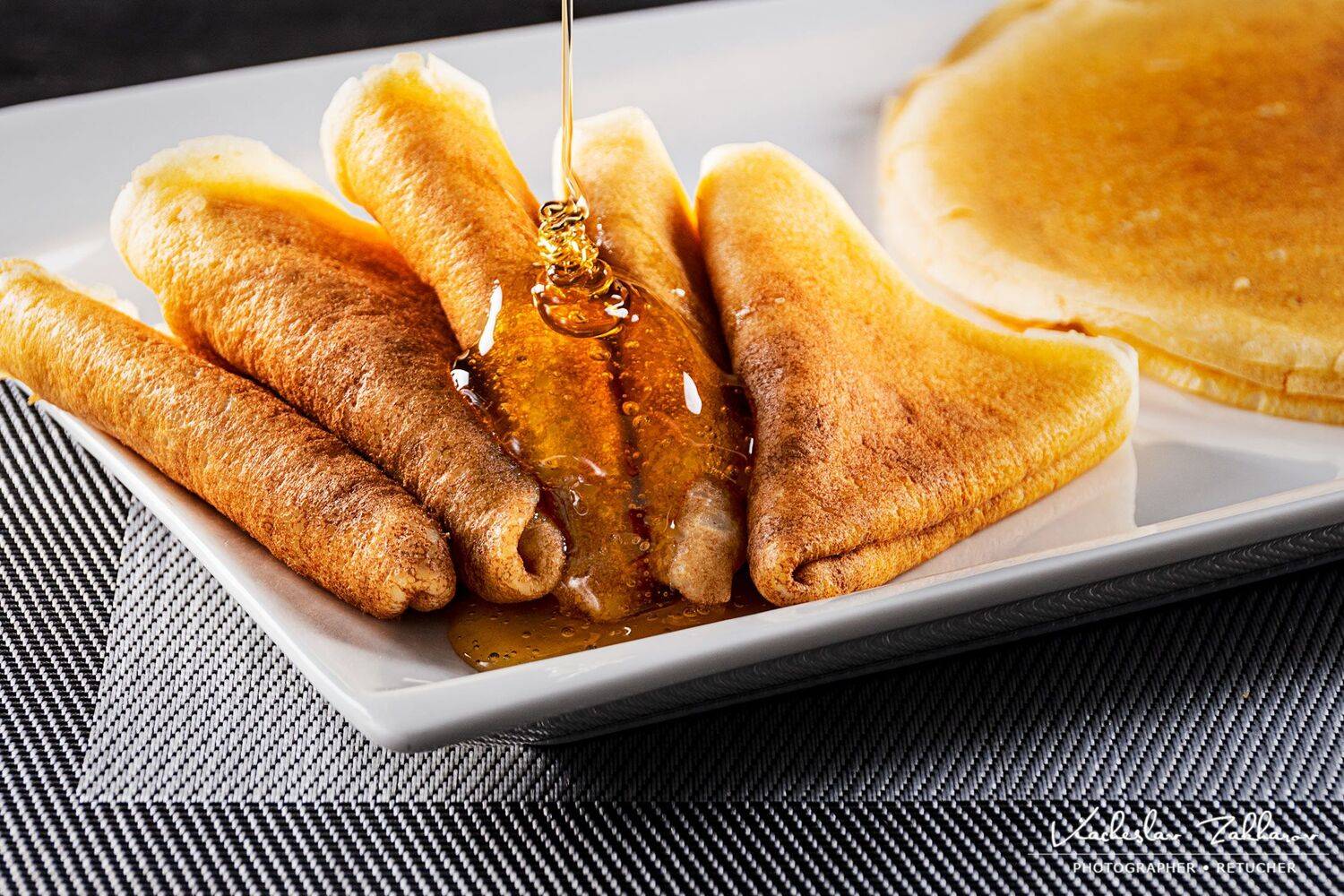 Блинчики с медом. Автор: Захаров Вячеслав , Захаров Вячеслав