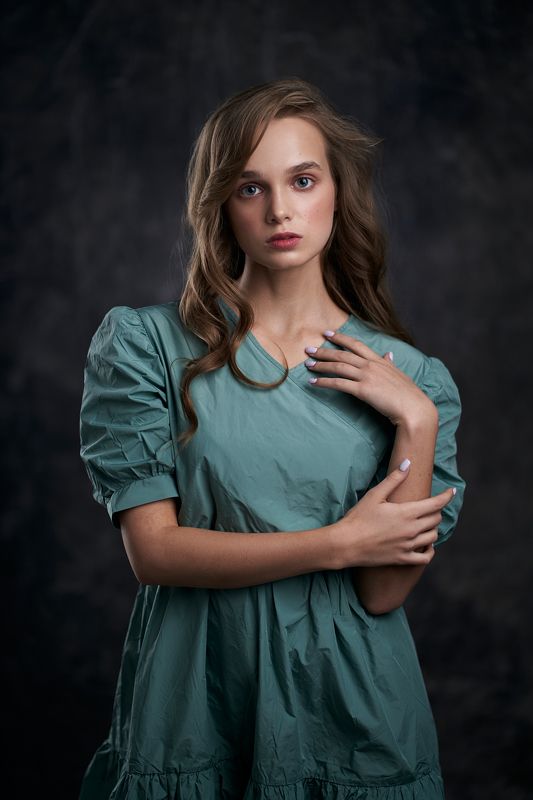 portrait, low key, eyes, pretty, beauty, sony, studio, art, girl photo preview