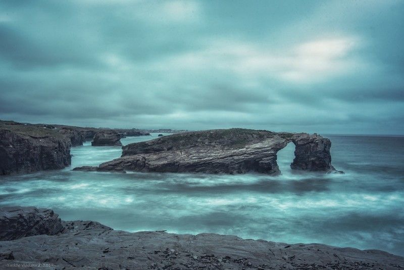 испания, бискайское побережье, бискайский залив, атлантика, океан, скалы, пляж кафедральных соборов, арка Пляж Кафедральных соборовphoto preview