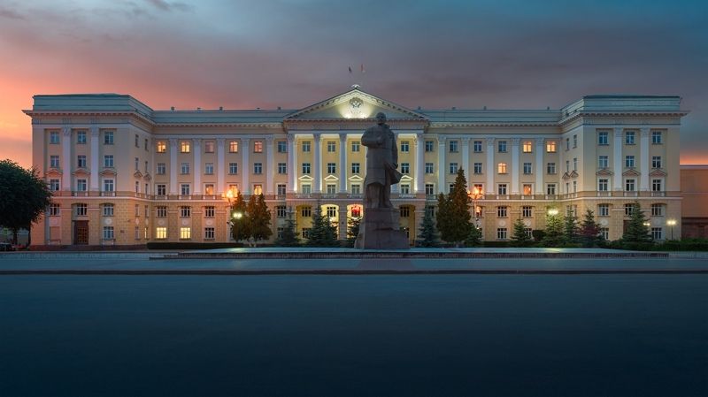 книга владыка моря, артем мирный, artyom mirniy, арт, свет, смоленск, фотохудожник, россия, smolensk, russia, искусство, nikon d750, capriccio, art Площадь Ленина. Город Смоленск (Россия)photo preview