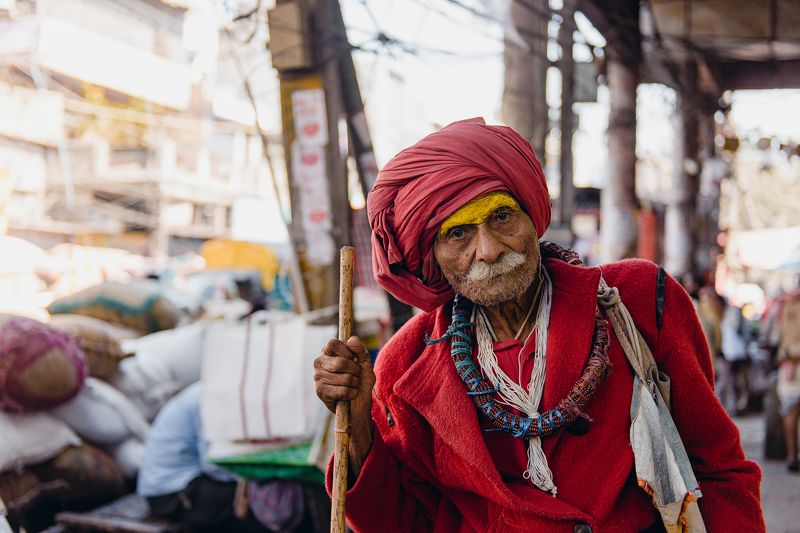 india portrait man red oldman delhi Baba in Redphoto preview