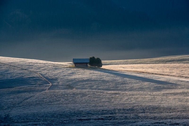 доломиты, альпы, италия, доломитовые альпы, дом, минимализм Альпийский домикphoto preview