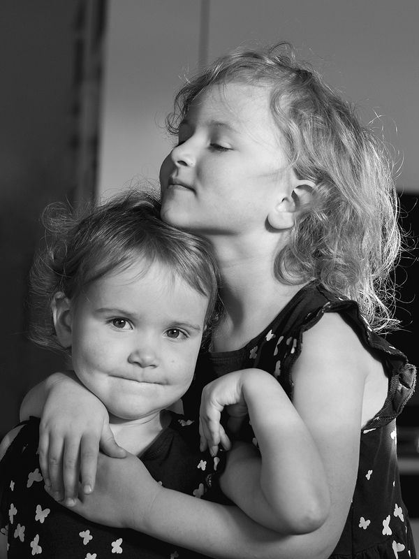 “Sisters “photo preview