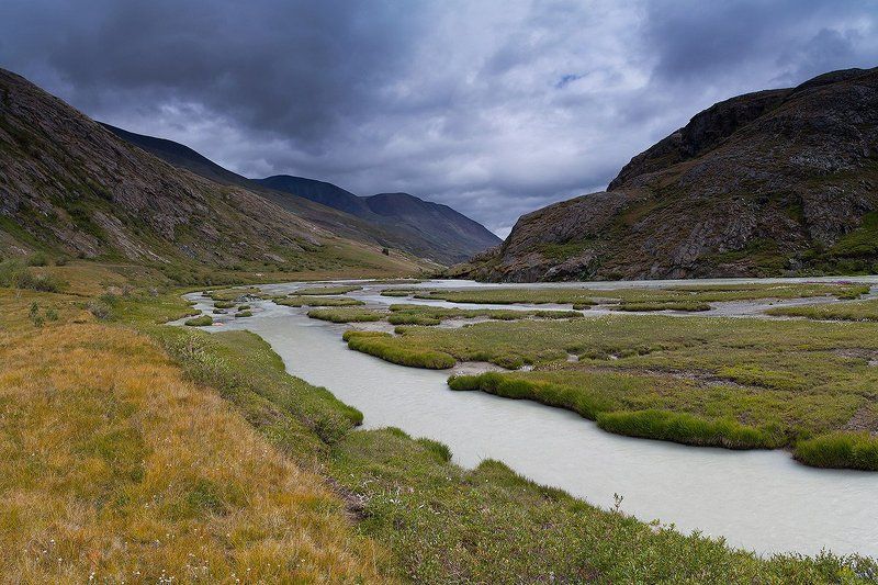 мягкий взгляд назадphoto preview
