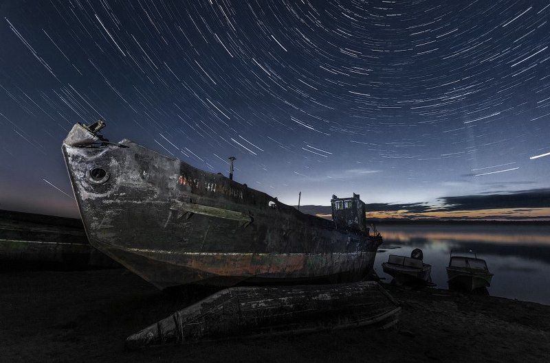 Байкал, Баргузин, Брошенные корабли, Звездные треки, Звезды, Корабли, Набережная реки баргузин, Ночь, Ржавые корабли, Сибирь, Усть-Баргузин Брошенные корабли в п.Усть-Баргузинphoto preview