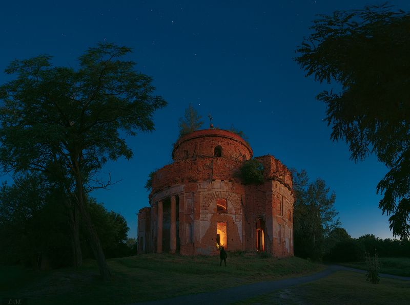 ночь, пейзаж, звезды, церковь, история, храм, панорама, руины, ночной пейзаж, лето, путешествие, nightscape, stars, night, church, historical, ruins, travel, summer, panorama, lost, giants Гиганты прошлого, которых мы теряем ..photo preview