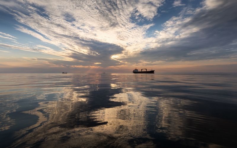 На рейде Финского залива. фото превью
