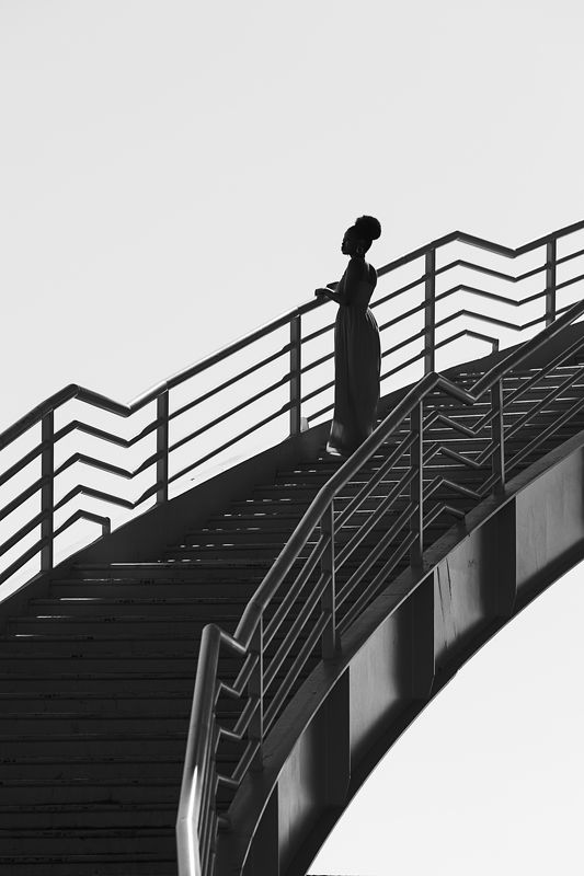 женский портрет мост бетанкура чб санкт-петербург  Мост Бетанкураphoto preview