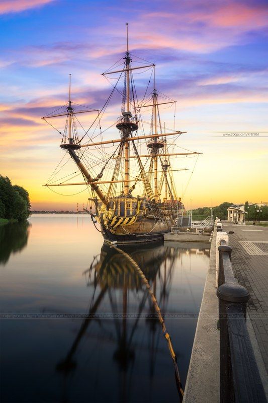 книга владыка моря, гото предестинация, воронеж, россия, адмиралтейская, набережная, артем мирный, площадь, вода,  artyom mirniy, voronezh Гото Предестинацияphoto preview