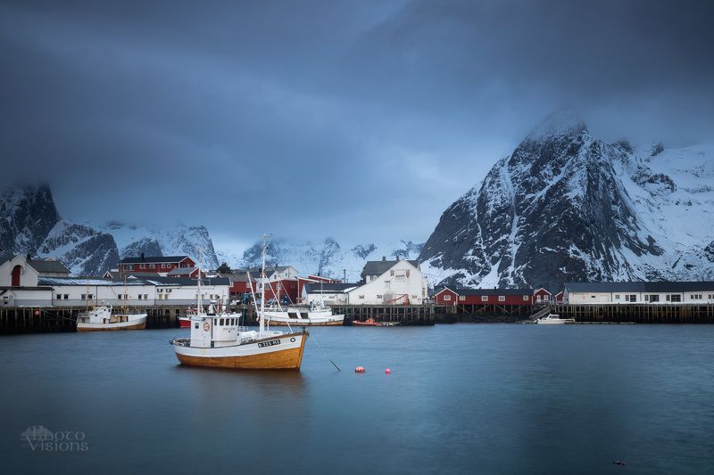 lofoten,norway,hamnoy,boat,harbor,mountains,winter,sea,village, Cloudy Islandsphoto preview