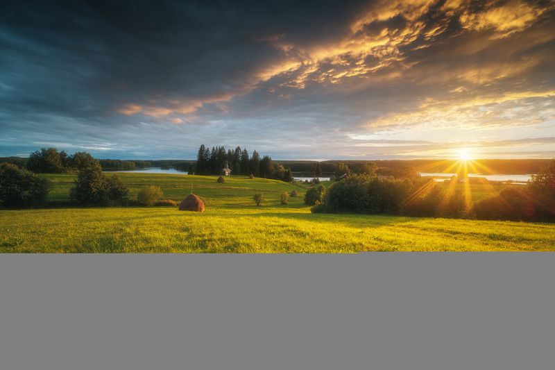 россия, архангельская область, русский север, кенозеро, кенозерье, национальный парк, пейзаж, природа, церковь, озеро, мыза, закат, стог, луг, лето, сенокос, радуга Буйство красок после грозы.photo preview