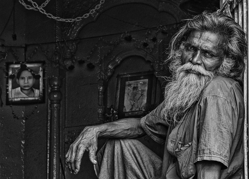 Old Monkphoto preview