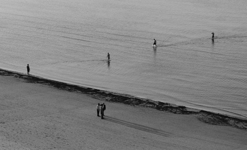 Больше трех не собираться фото превью