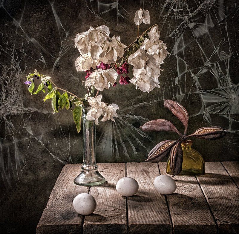 Три яйцаphoto preview