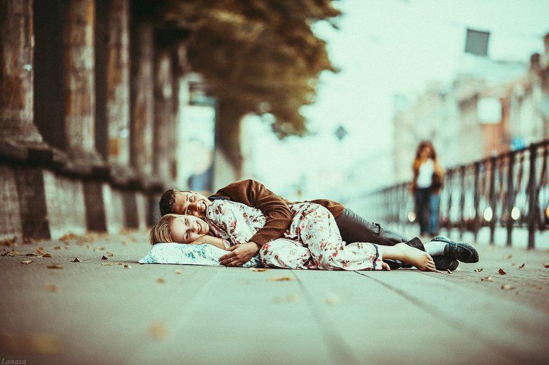 Объятья Морфея в большом городеphoto preview