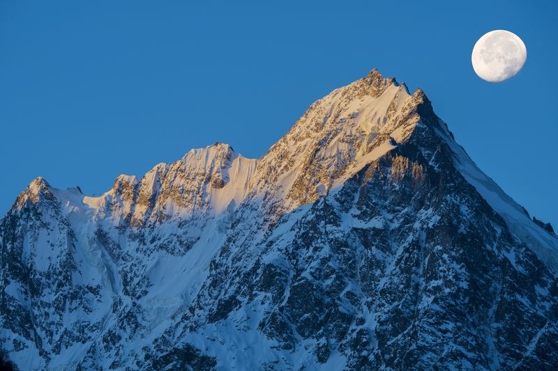 Кабардино-Балкария, Чегемское ущелье, гора Тихтенген, Северный Кавказ, г. Тихтенген-рассветphoto preview