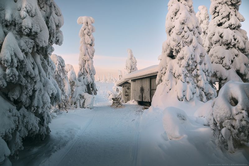 лапландия, финляндия, снег, закат, мороз, дом, домики, парк, один, холод, ветер, зима, сказка Riisitunturiphoto preview