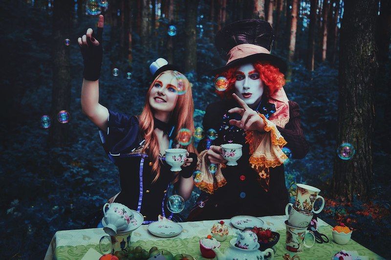 Безумные Шляпник и Шляпницаphoto preview