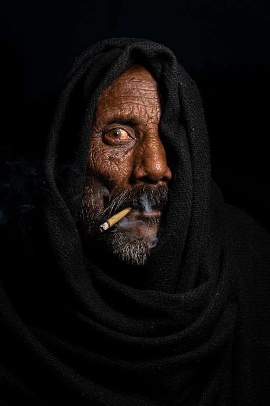 portrait smoking life style Please don\'t retouch my wrinkles. It took me so long to earn them.  Anna Magnaniphoto preview