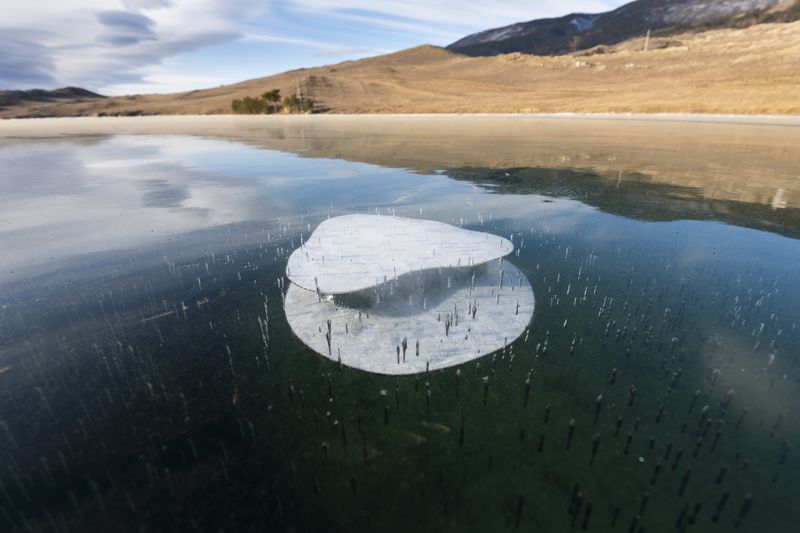 Байкал, пузыри, лед Байкальские пузыриphoto preview