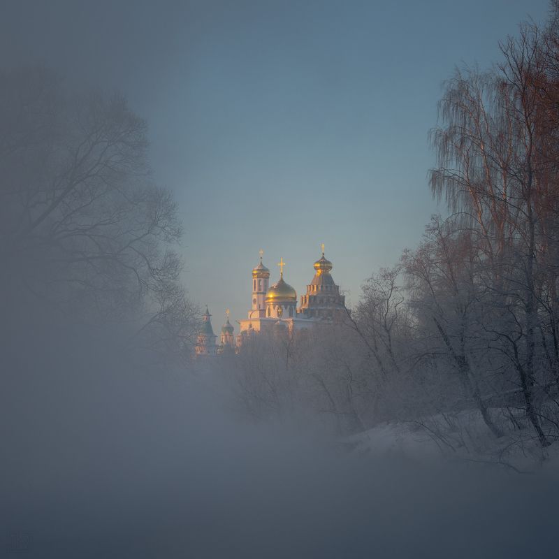 истра зима новоиерусалим новоиерусалимский монастырь река Первые лучи рассвета на Истреphoto preview