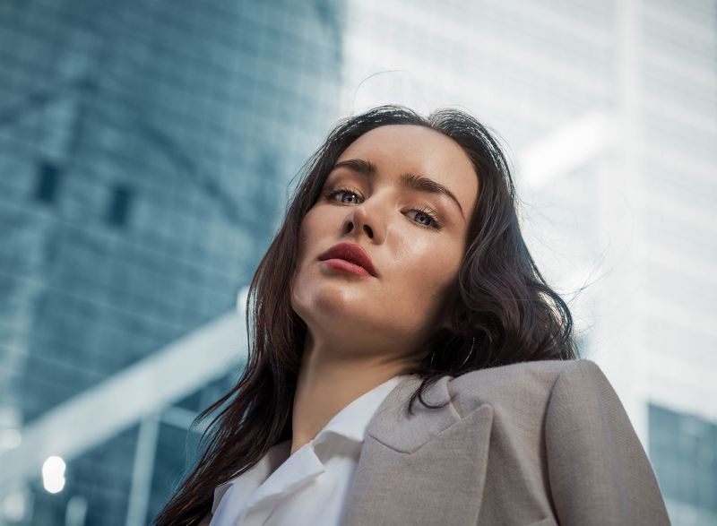 стрит, красивая девушка, женский портрет, концептуальное Katephoto preview