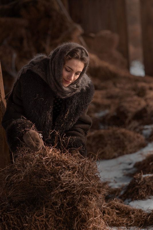 #mother #Farm #Canada #Toronto #деревня #мама #Сеновал #night #portrait #family #ontario #Moscow  Mother photo preview