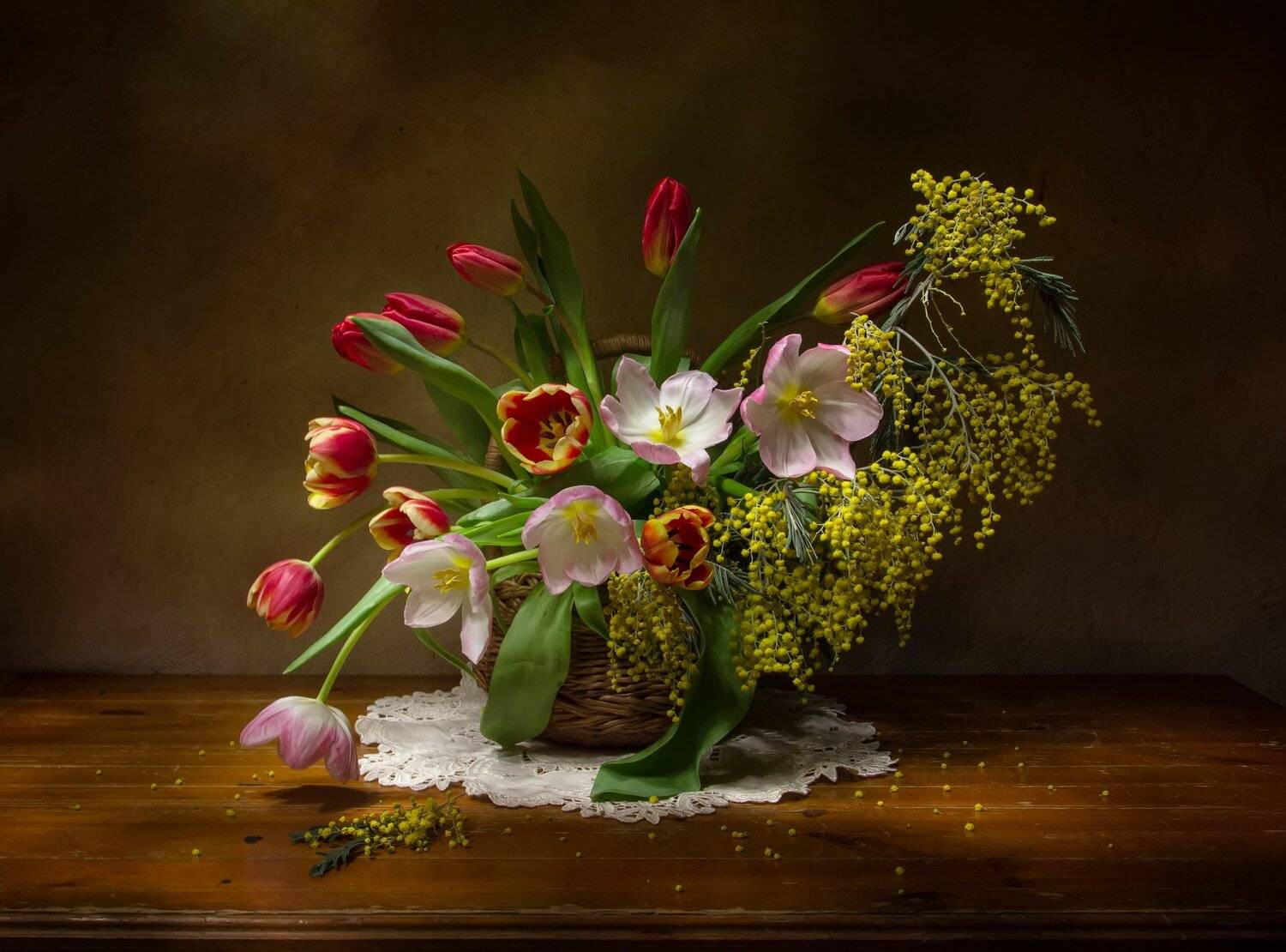 натюрморт, мимоза, тюльпаны, Татьяна Феденкова