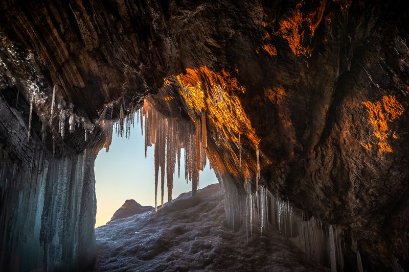 зима, грот, лед, льдинка, байкал Золото Байкальских гротовphoto preview