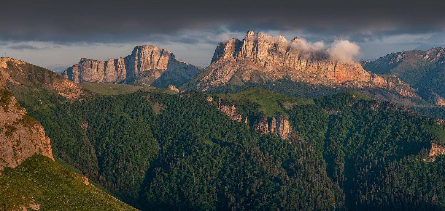 Ачешбок-гребешок. Автор: MiShanya ачешбоки, горы, закат, MiShanya