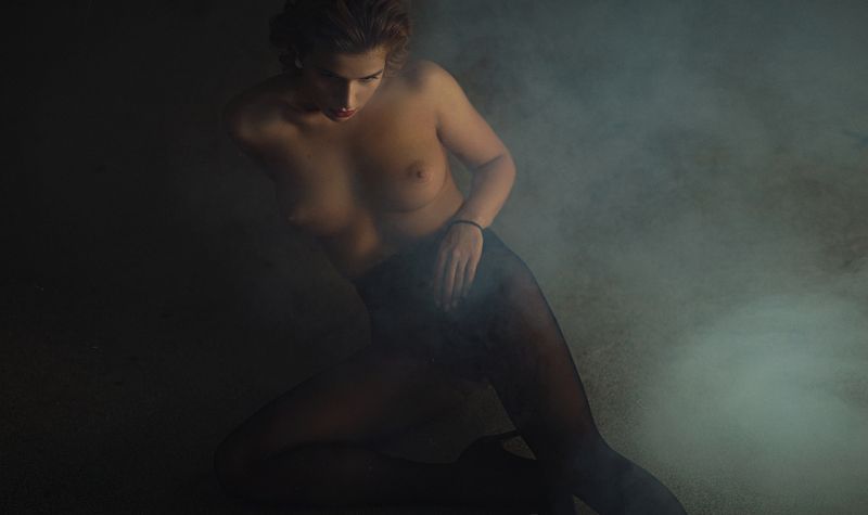 девушка,жанр,портрет,фотография,модель,арт,portrait,photography, middle,nature,soul,свет,girl,canon 35mm, woman,monochome,ню,гламур photo preview