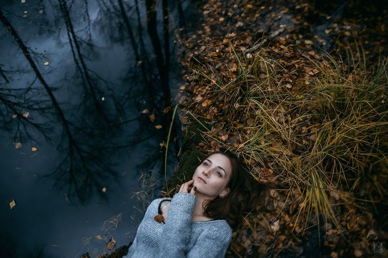 портрет, лес, осень, болото, листья, небо, вода Morassphoto preview