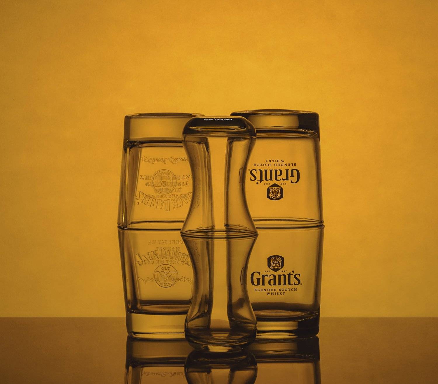 Три пары. Автор: Армашов-Тельник Григорий #yellow, #glass, #color_image, #color, #предметнаясъемка, #съемкастекла, #бокалы, Армашов-Тельник Григорий