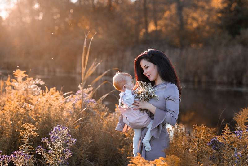 mother, daughter, sunshine, love , golden hour , red hairs, portrait, family, beauty, warm, hugs, toronto, new york, canada, kostroma, moscow, baby, little girls, field, forest, nature, gold, spring, march, march break, lockdown, 2021 Mother and Daughterphoto preview