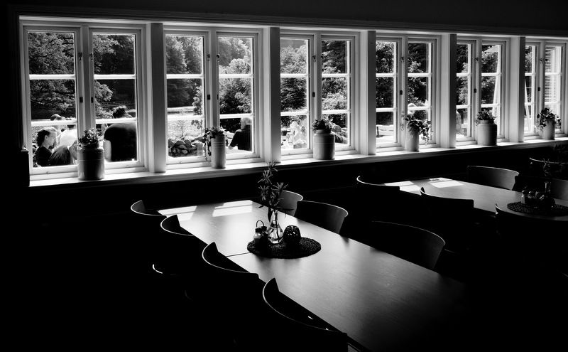 Уличная фотография: Тениphoto preview