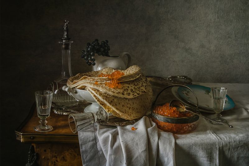 натюрморт, стекло, фарфор, блины, икра Блины с икройphoto preview