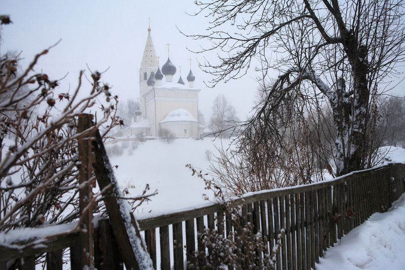 Ярославль, Вятское, храм, зима, снег Храм Воскресения Христова в Вятском фото превью