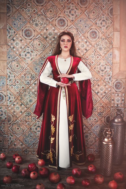 Eastern queenphoto preview