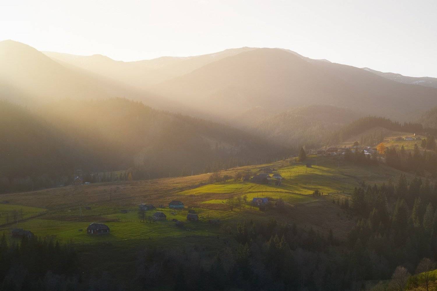 село Дзембро́ня - Верховинського району Івано-Франківської області. Украіна.. Автор: Леонид Морозов #landscape #nature #scenery #forest #wood #autumn #mist #misty #fog #foggy #river #waterfall #longexposure #mountain #vitosha #bulgari #aтуман #лес #oсень, Леонид Морозов