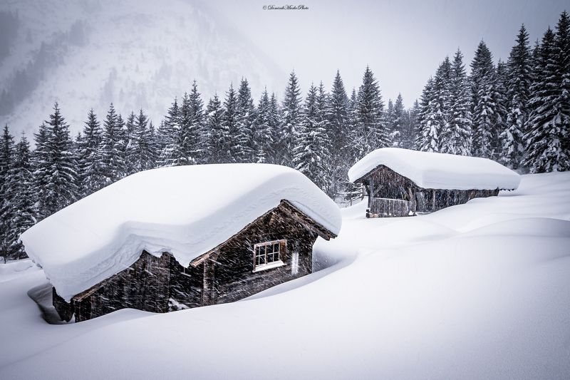 Snow housesphoto preview