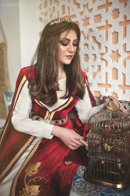 Eastern queenphoto preview