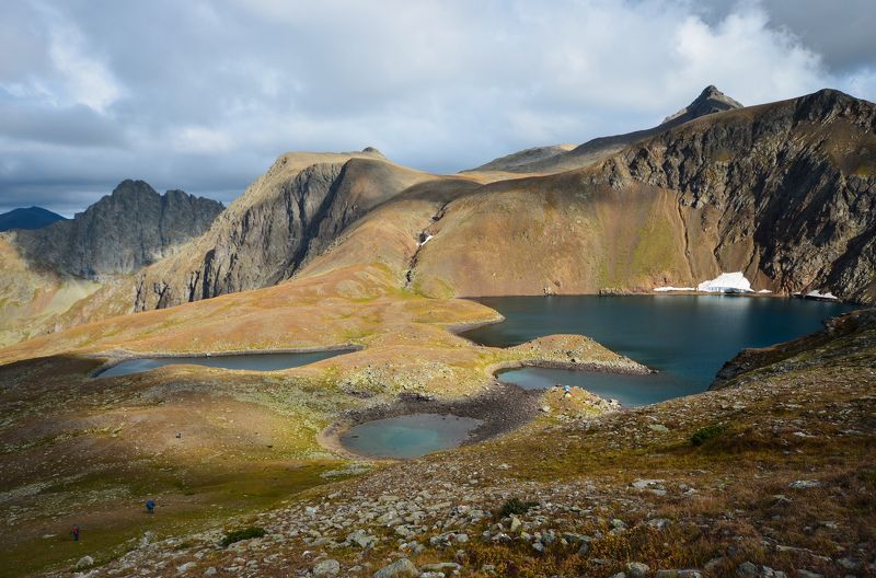 горы, горное озеро, перевал Перевальноеphoto preview
