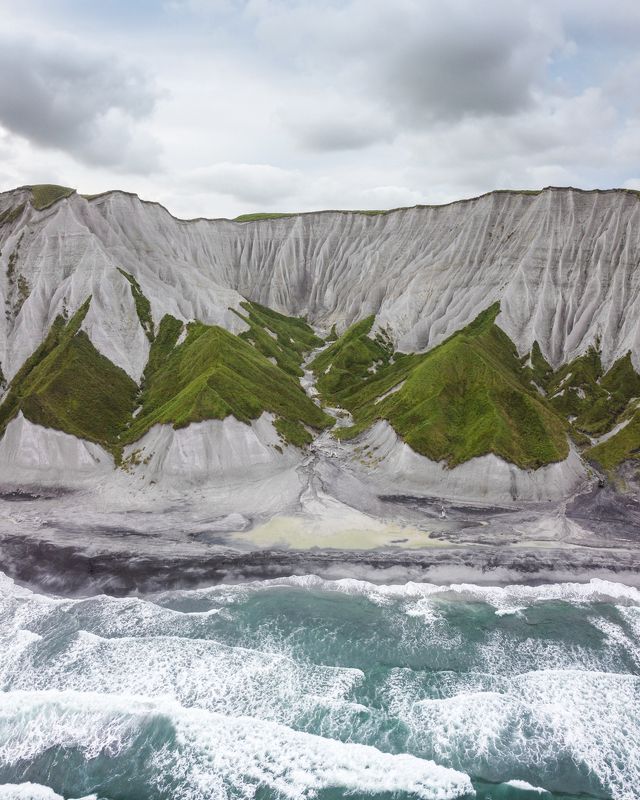Белые скалы , Итуруп Белые скалыphoto preview